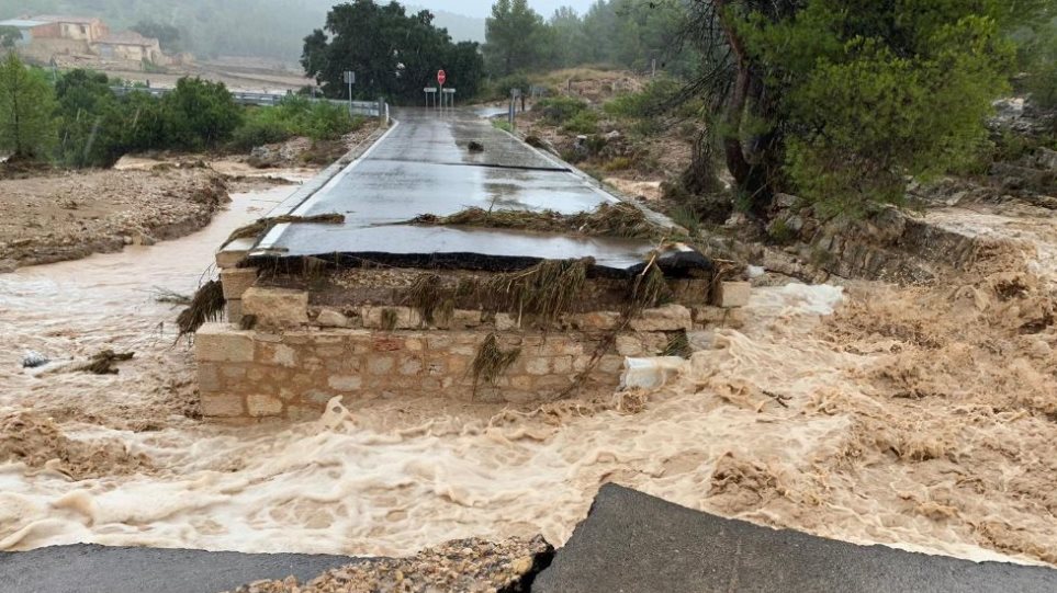 Κακοκαιρία στην Ισπανία: Χωρίς ηλεκτρισμό πάνω από 220.000 κάτοικοι