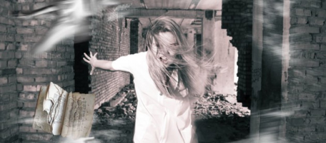 Δέκα περιπτώσεις όπου «κακά πνεύματα» καταγράφηκαν σε κάμερα (βίντεο)