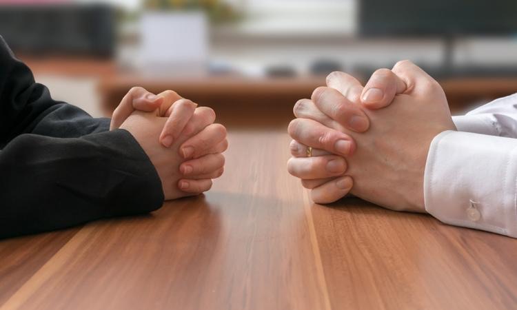 Αυτό είναι το μυστικό για να πετύχετε το στόχο σας σε μια διαπραγμάτευση! (φωτο)