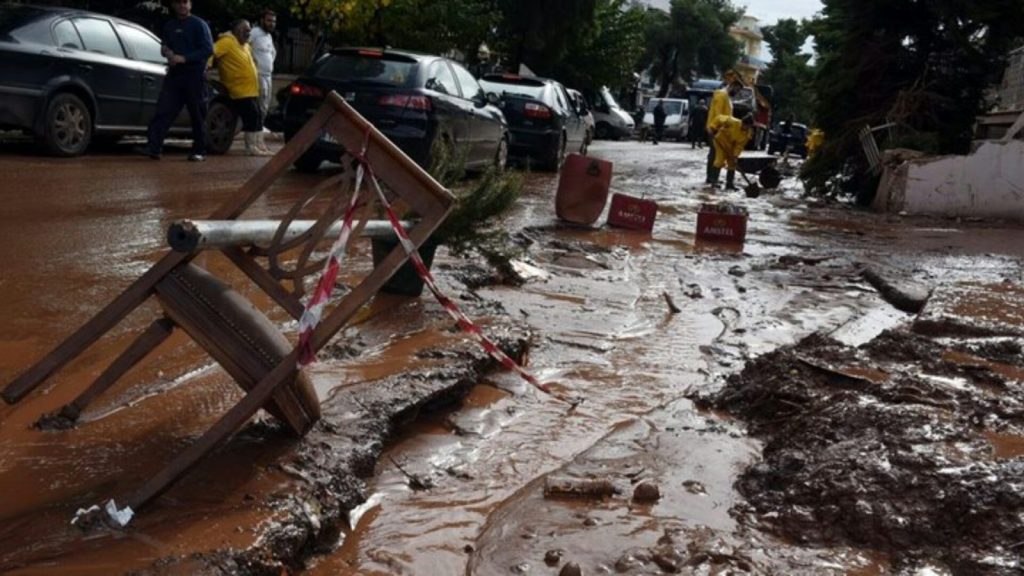 Μάνδρα: Οι συγγενείς των θυμάτων ζητούν «αυστηρότητα από την πολιτεία, ώστε να μην υπάρξουν μελλοντικές τραγωδίες»