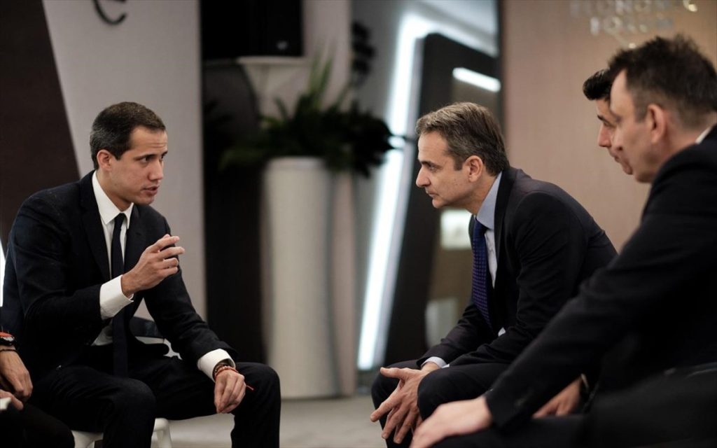 Βίντεο από την selfie του Κ. Μητσοτάκη με τον Γκουαϊδό