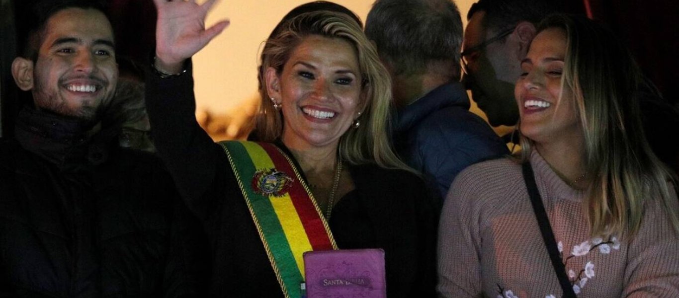 Βολιβία: «Η μόνη σωτηρία για αυτή τη χώρα είναι η Τζανίνε Άνιες να είναι η υποψήφιά μας» λένε οι υπουργοί