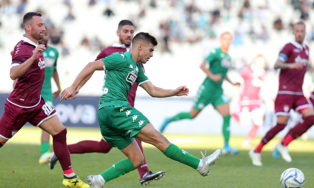 Σκληρή ανακοίνωση της Λάρισας για την διαιτησία: «Τι χειρουργείο είναι αυτό»