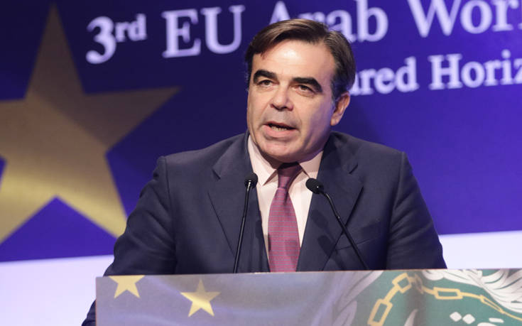Μαργαρίτης Σχοινάς: «Η Ευρωπαϊκή Επιτροπή είναι και θα παραμείνει στο πλευρό της Ελλάδας»