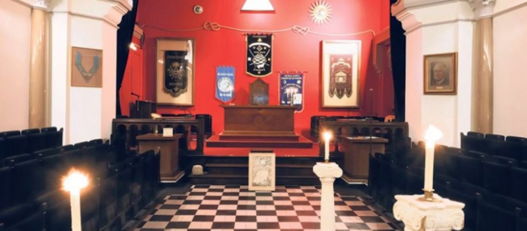 «Καμπάνα» 1.039.116 ευρώ στην Τεκτονική Αδελφότητα για εικονικές δωρεές
