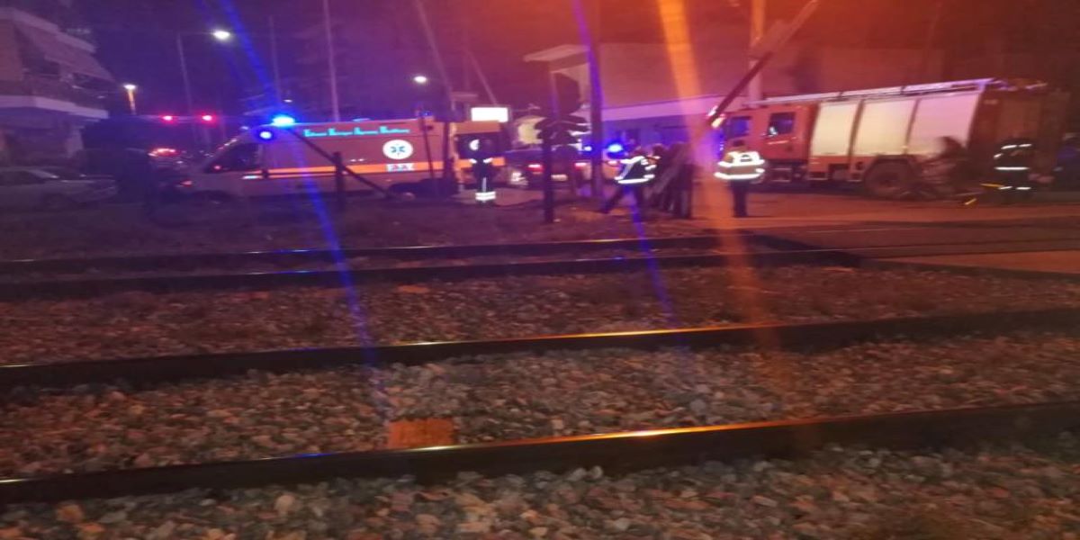 Παρολίγο τραγωδία στη Λάρισα: Τρένο παρέσυρε παιδί