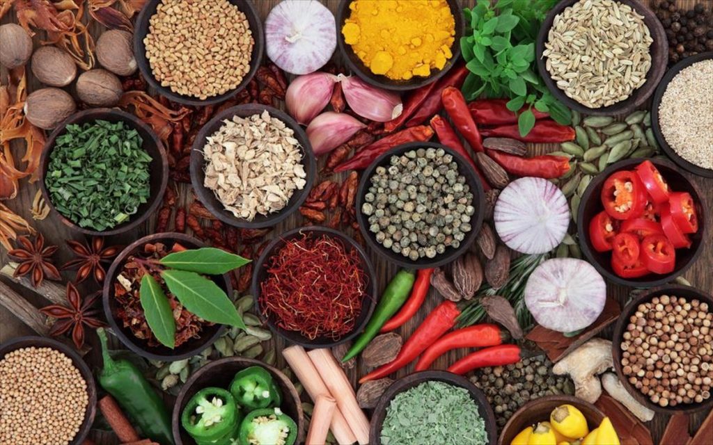 Δείτε πότε πρέπει να πετάξετε τα μπαχαρικά