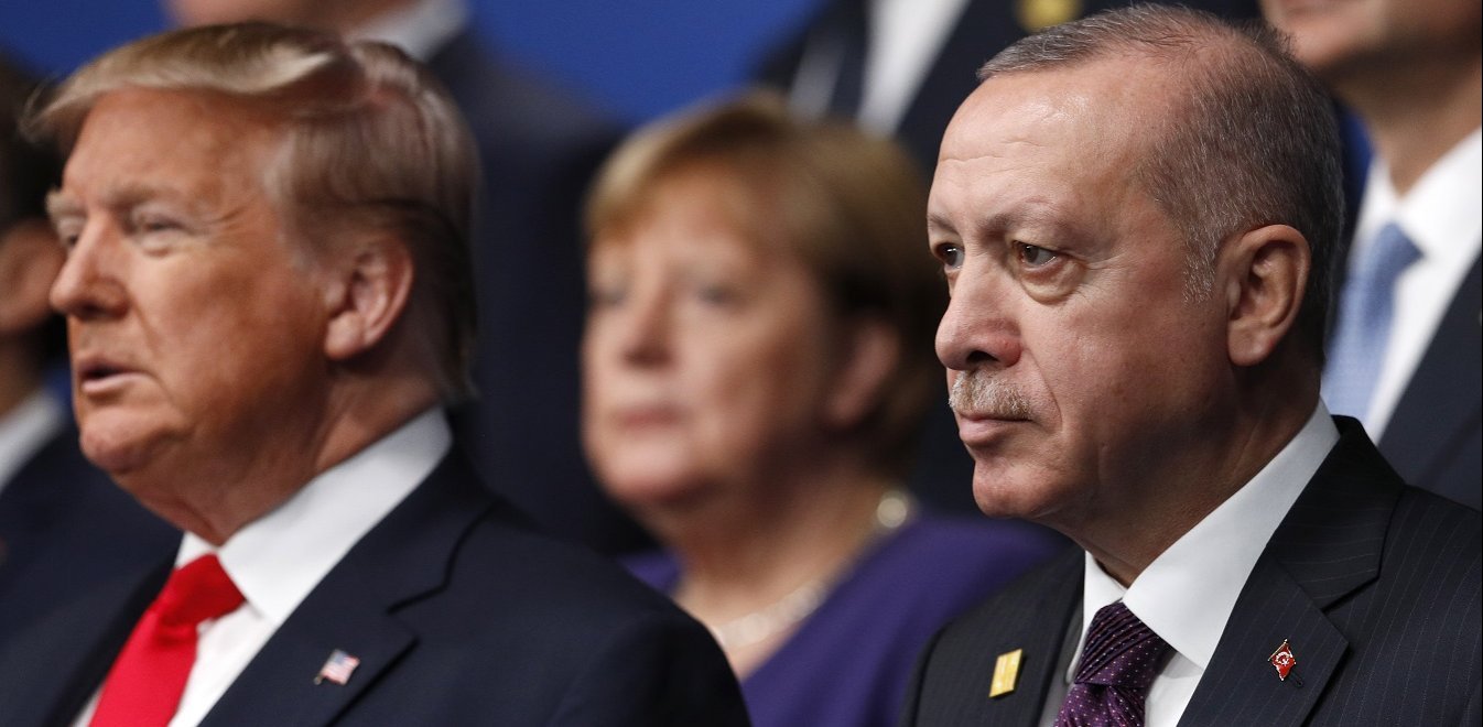 Συνομιλία Τραμπ-Ερντογάν – Τούρκος πρόεδρος «εν είδει γκάνγκστερ»: «Μην ασχολείστε με εμάς & δεν θα σας πειράξουμε»