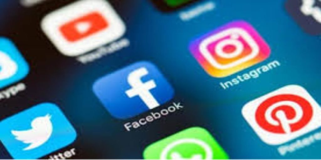 Προβλήματα για τους χρήστες σε Facebook και Instagram και το απόγευμα (φώτο)