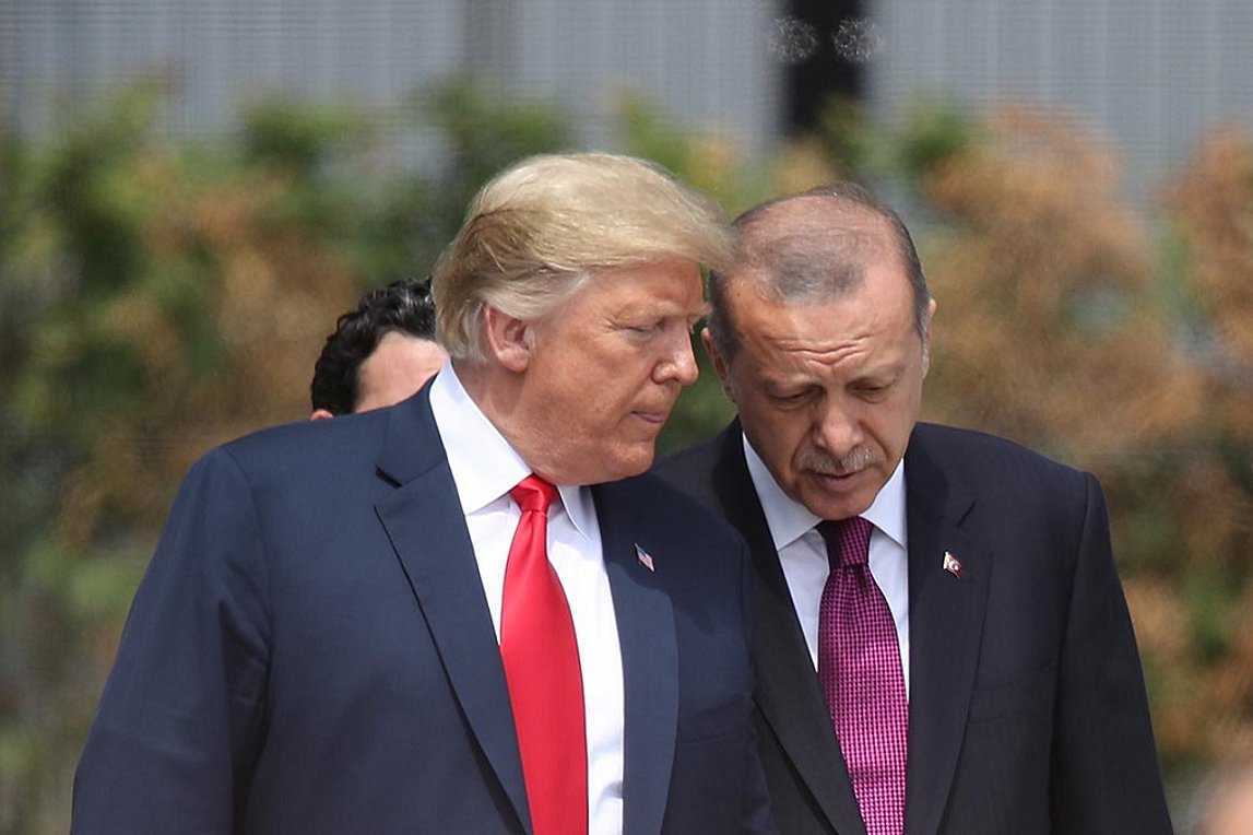Τηλεφωνική συνομιλία Ντ.Τραμπ-Ρ.Τ.Ερντογάν για Ελλάδα-Τουρκία: «Λύστε τις διαφορές σας»  – Οι ΗΠΑ «σπρώχνουν» για Χάγη