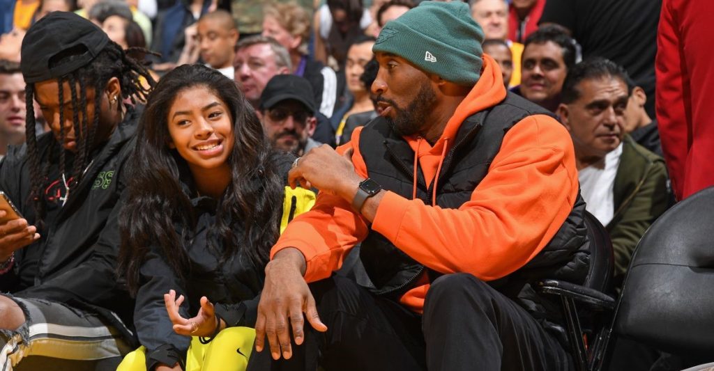 Συγκλονίζουν οι νέες αποκαλύψεις: Ο Κόμπι Μπράιαντ & η κόρη του κοινώνησαν πριν να επιβιβαστούν στο μοιραίο ελικόπτερο