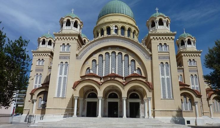 Τι κερδίζουν οι άνω των 50 που πάνε εκκλησία