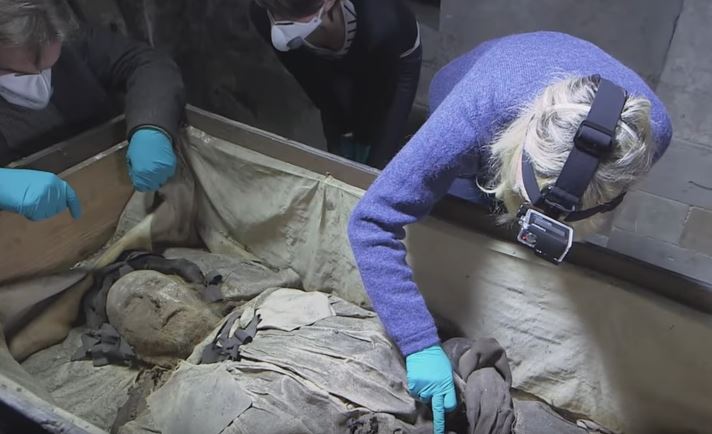 Αυτό είναι το πιο καλά διατηρημένο πτώμα! «Έρχεται» από τον 17ο αιώνα! (βίντεο)