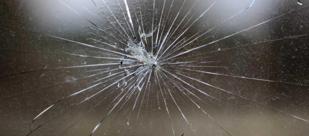 Σας… ράγισε το γυαλί; – Βάλτε σκόρδο!