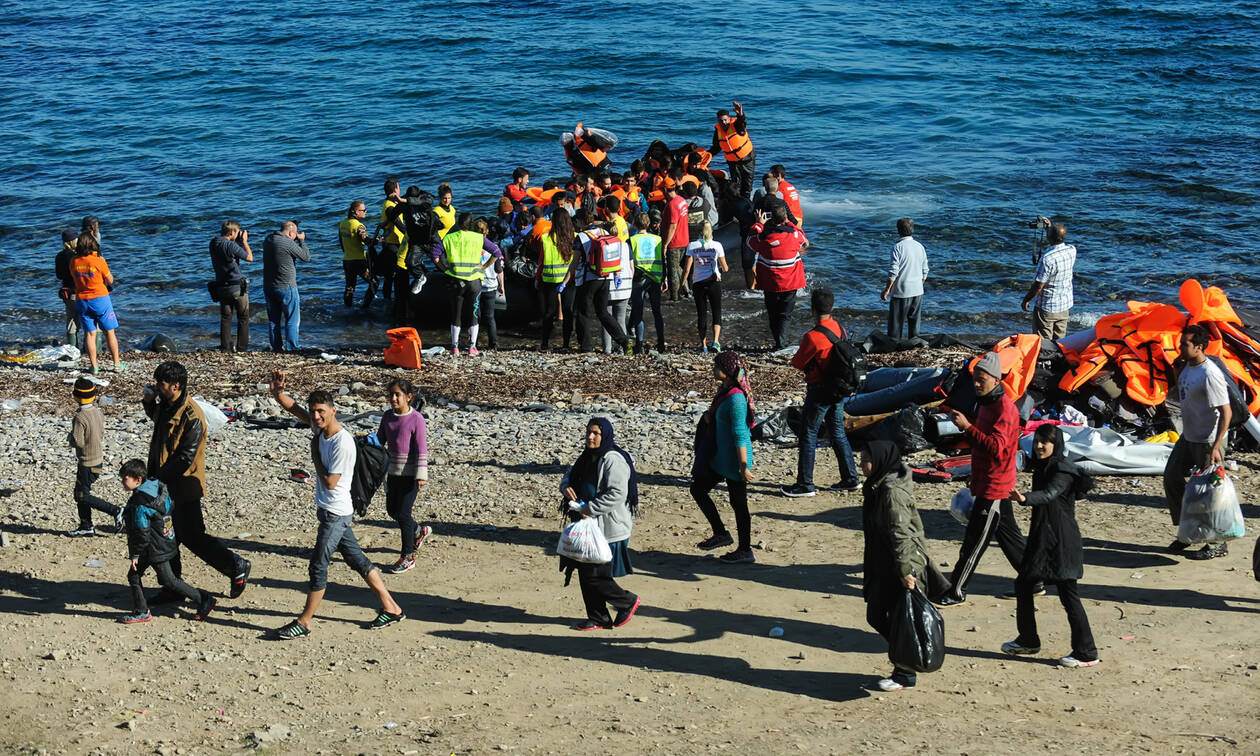 ΥΠΕΘΑ: Με… 2.700 μέτρα πλωτού φράγματος θέλουν να ανασχέσουν τους χιλιάδες παράνομους μετανάστες στο Αιγαίο
