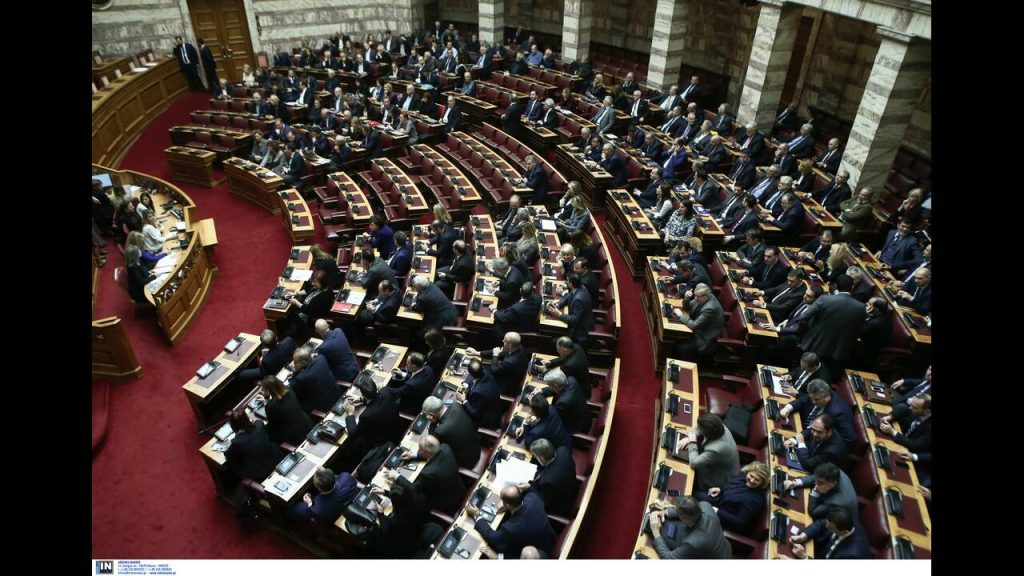 Τροπολογία για το ποδόσφαιρο: «Ικανοποίηση» στην κυβέρνηση επειδή… δυσαρεστήθηκαν και ο ΠΑΟΚ και ο Ολυμπιακός