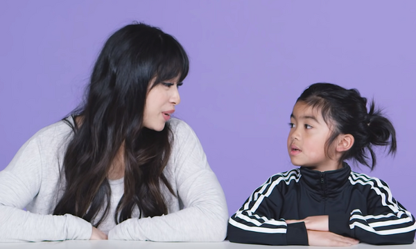 Απίστευτο βίντεο: Παιδιά τρώνε ότι και οι μαμάδες τους ότι ήταν έγκυες – Το αποτέλεσμα… ξεκαρδιστικό!