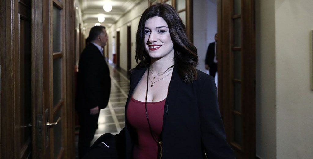 Fashion-icon η Κ.Νοτοπούλου; – Αυτή είναι η νέα της εμφάνιση (φώτο)