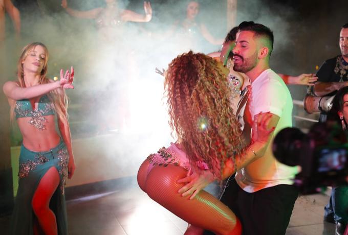 Ο σeξι χορός της Αναστασίας Γιούσεφ στο βίντεο κλιπ του Νίκου Φλωρινιώτη (βίντεο)