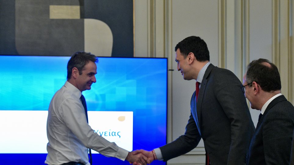 Ο Β.Κικίλιας ενημέρωσε τον Κ.Μητσοτάκη  για τον κορωνοϊό: «Είμαστε σε εγρήγορση»