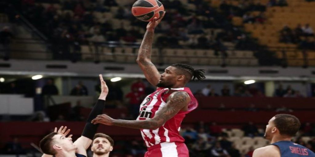 Ο Ολυμπιακός χρειάζεται έναν Ελις και στα γκαρντ