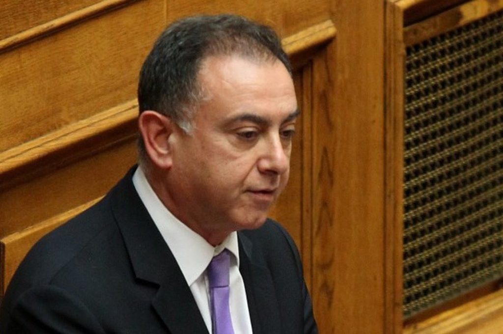 Μ.Βορίδης, Β.Κοντοζαμάνης και Μ.Ζαχαράκη έκαναν… έφοδο στο σπίτι του Χρήστου Κέλλα – Τι τους μαγείρεψε η οικοδέσποινα;