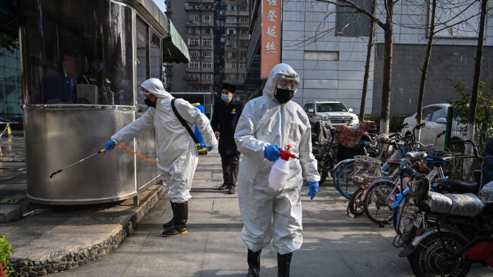 «Κάναμε λάθη, δεν αντιδράσαμε γρήγορα» λένε Κινέζοι αξιωματούχοι για την εξάπλωση του κορωνοϊού