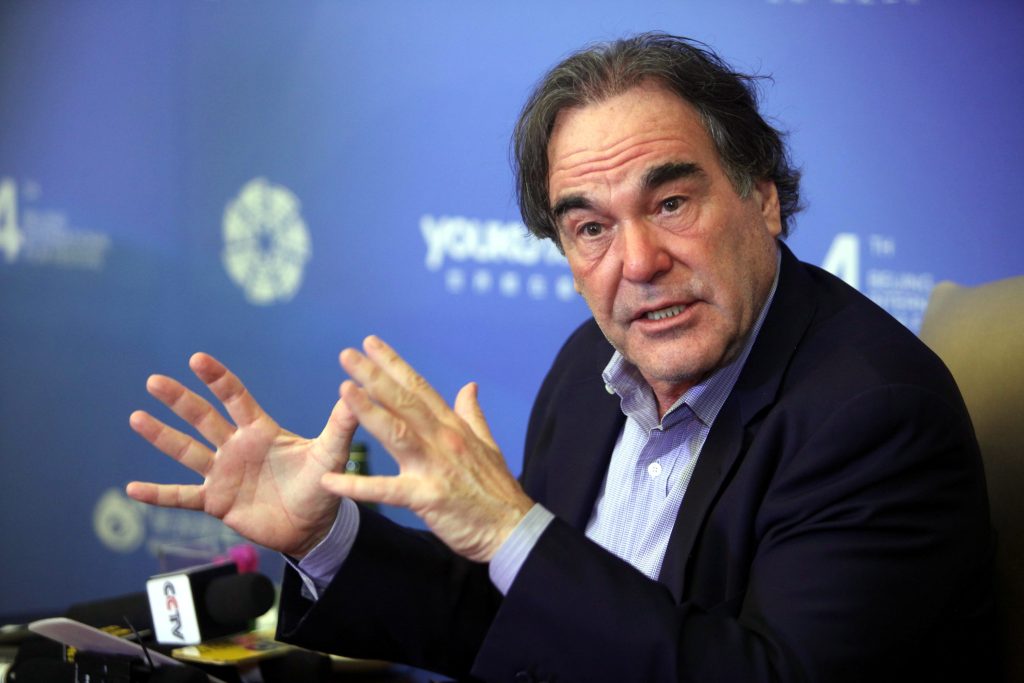 Όλιβερ Στόουν: «Οι ΗΠΑ έχουν γίνει η αυτοκρατορία του κακού»