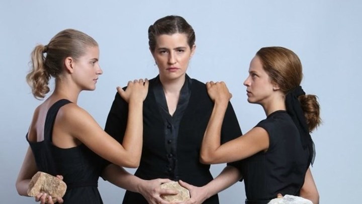 Επιχορήγηση με 3,3 εκατ. ευρώ στις σειρές «Άγριες μέλισσες» και «Έρωτας μετά» από το Υπουργείο Ψηφιακής Διακυβέρνησης