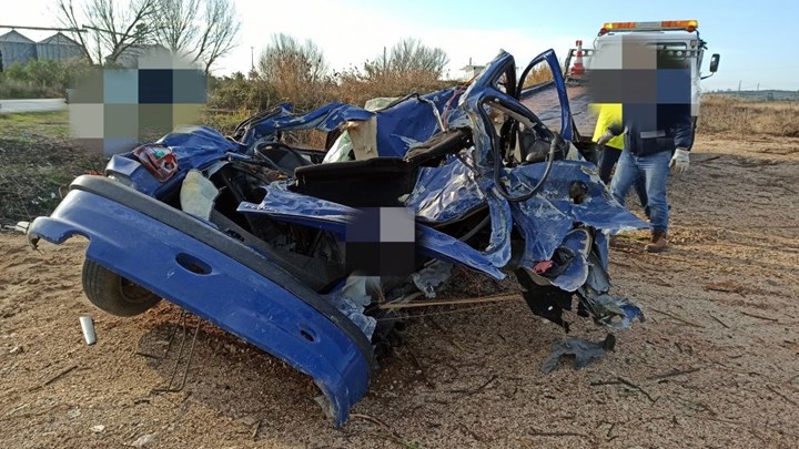 Πρέβεζα: Φρικτό τροχαίο με έναν νεκρό – Σοκάρουν οι εικόνες από το διαλυμένο αυτοκίνητο (φωτό)