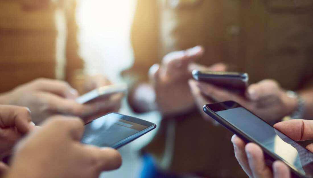 Φραγή στις πενταψήφιες απάτες μετά την έκρηξη των χρεώσεων