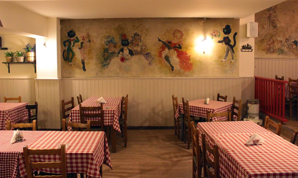 Ο πρώην υπουργός, ο πρώην γραμματέας και η… ταβέρνα στο Παγκράτι