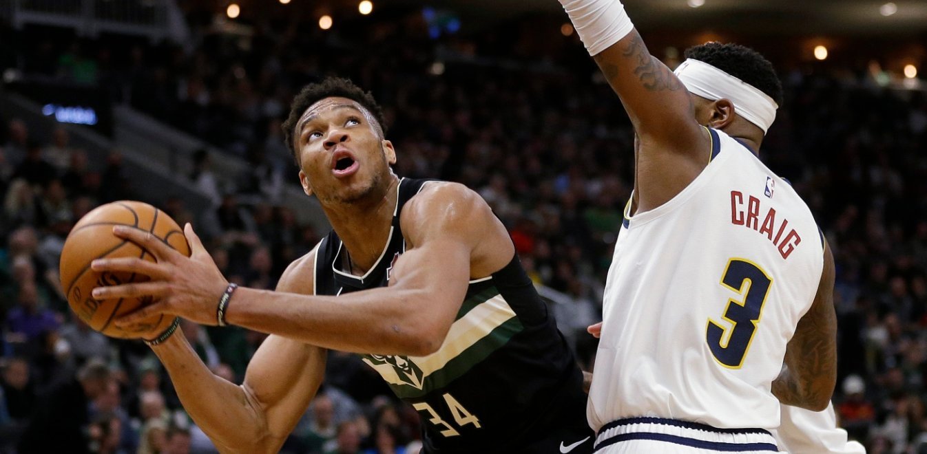 NBA: «Εκτυφλωτικός» Αντετοκούνμπο – «Άγγιξε» το triple double ο «Greek Freak» (βίντεο)