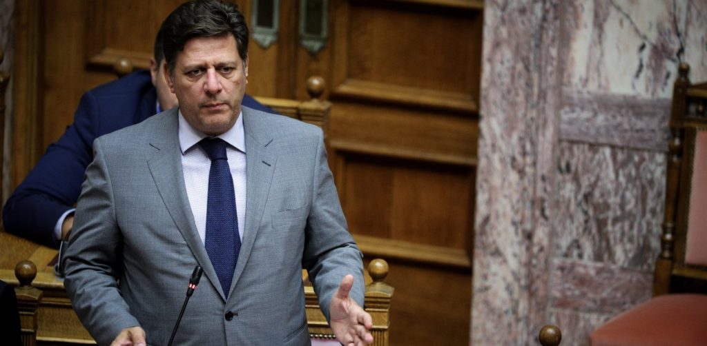 Μ. Βαρβιτσιώτης: «Να μην δίνει μαθήματα ανθρωπισμού ο ΣΥΡΙΖΑ» – «Άφηνε τους μετανάστες να κάνουν πάρτι»