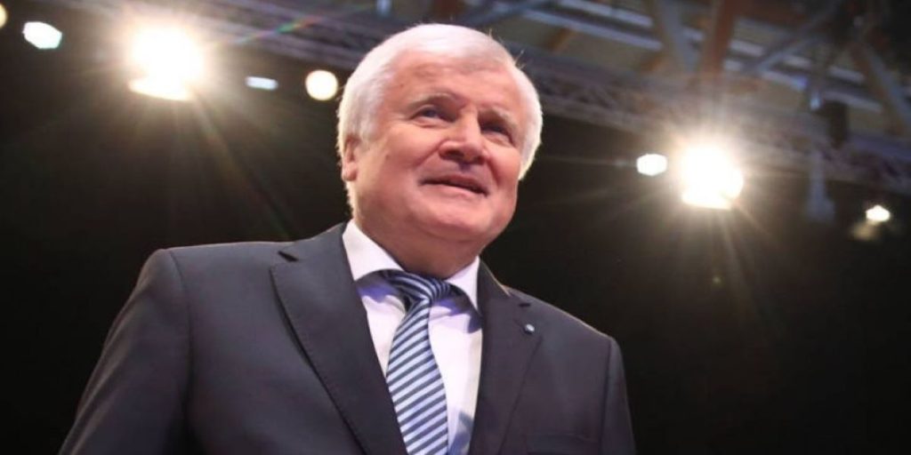 Υπουργός Εσωτερικών Γερμανίας: «Αυξημένος ο κίνδυνος ανεξέλεγκτης μετανάστευσης»