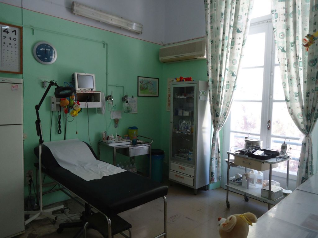 Αλλοδαποί παράνομοι μετανάστες «έγδυσαν» το νοσοκομείο της Λέρου: Πήραν από κλιματιστικά έως πιεσόμετρα