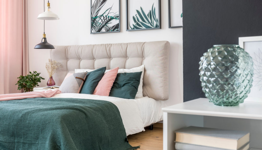 Αυτά είναι τα 6+1 πράγματα που πρέπει να βγάλεις τώρα από την κρεβατοκάμαρά σου