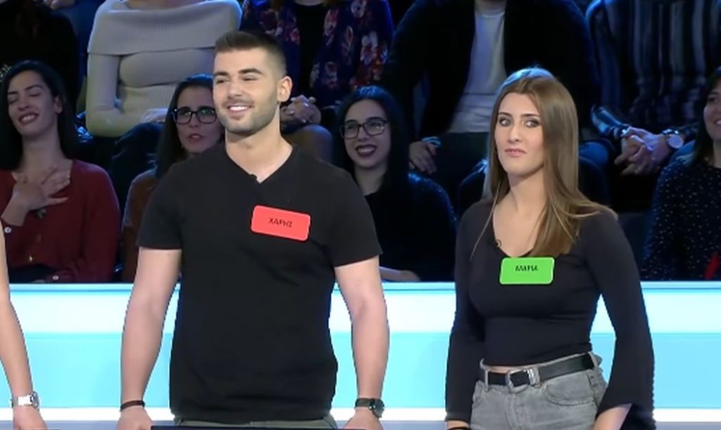 Απίθανος παίκτης στον «Τροχό της Τύχης»: Έχασε επίτηδες για να πάρει 8.520 ευρώ η όμορφη συμπαίκτρια του (βίντεο)