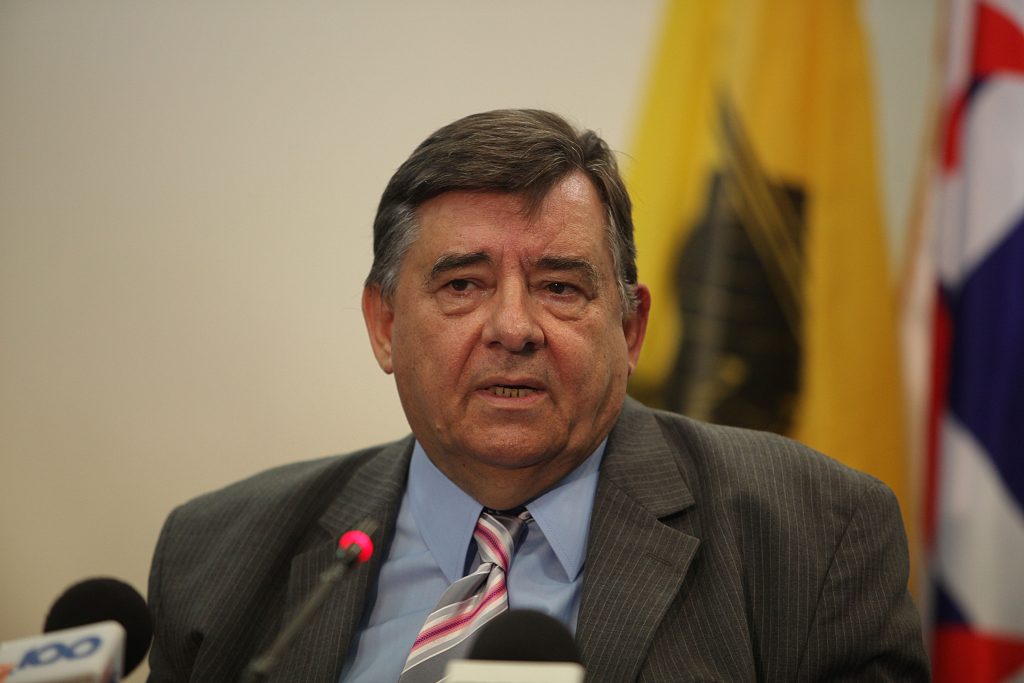 Ο Γιώργος Καρατζαφέρης «αυτοτρολάρεται»: «Θα πήγαινα 100% για κριτής στο GNTM»