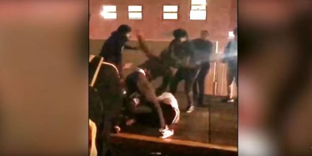 ΗΠΑ: Μαθητές ξυλοκόπησαν καθηγητή επειδή τους έκανε… παρατήρηση (βίντεο)