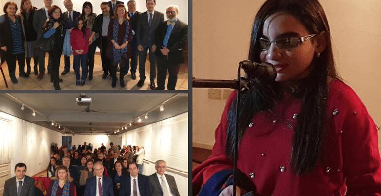 Κάιρο: Η συγκλονιστική τυφλή Αιγύπτια μαθήτρια με τα άπταιστα  ελληνικά (βίντεο)