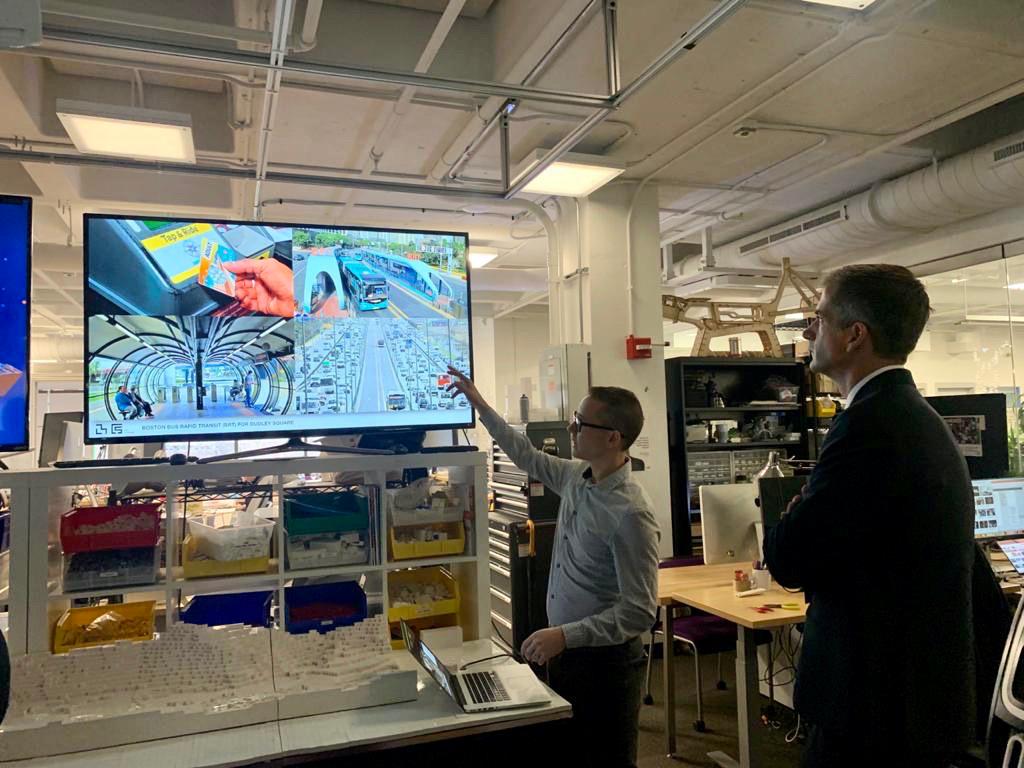 Κ. Μπακογιάννης: Επισκέφτηκε το ΜΙΤ -Θέμα οι «έξυπνες» πόλεις (φώτο)