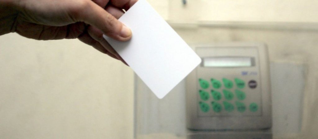 Κάρτα εργασίας: Έρχεται ηλεκτρονικό απουσιολόγιο για 100.000 εργαζομένους