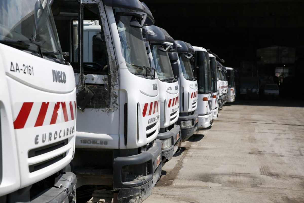 Έδεσσα: Η μπάντα των… απορριμματοφόρων «ροκάρει» με μουσικά όργανα από σκουπίδια