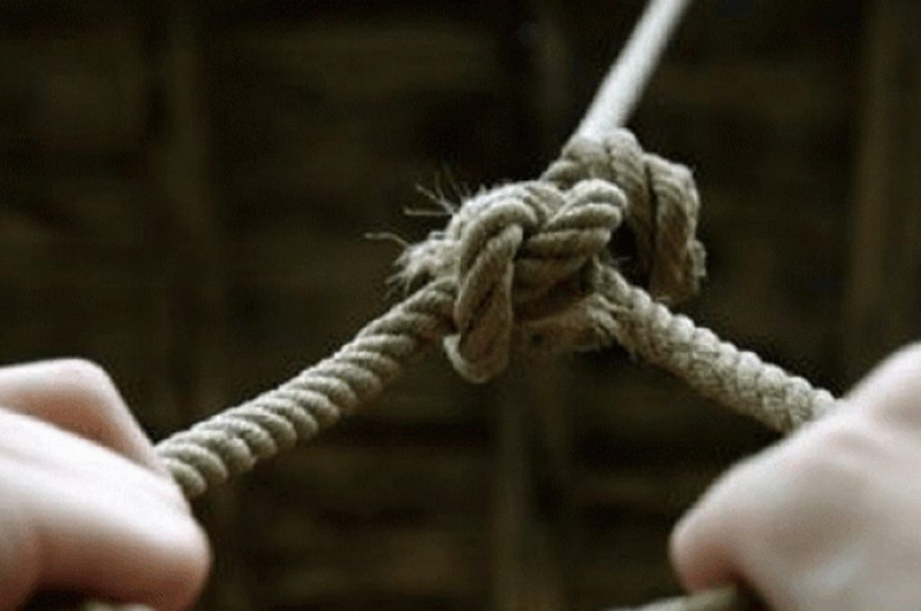 Ημαθία: Ιερέας βρέθηκε απαγχονισμένος στην αποθήκη του σπιτιού του