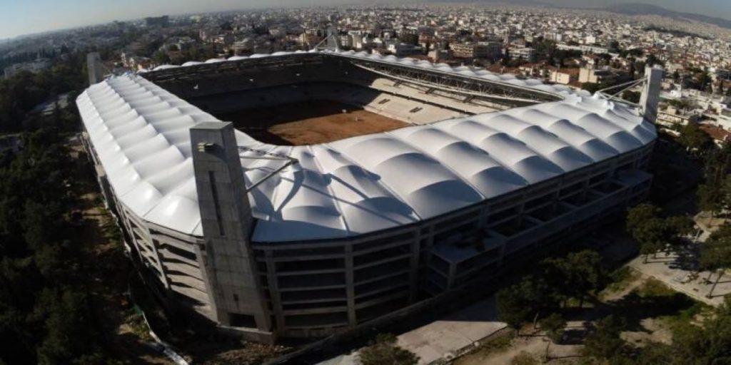 Ρίγη συγκίνησης στη Νέα Φιλαδέλφεια: Οπαδοί της ΑΕΚ μπήκαν στο υπό κατασκευή γήπεδο και «έκαναν» κερκίδα (βίντεο)