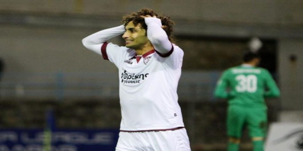 Επικός Ουάρντα: Κοντρολάρει την τσίχλα και την ξαναβάζει στο στόμα! (βίντεο)