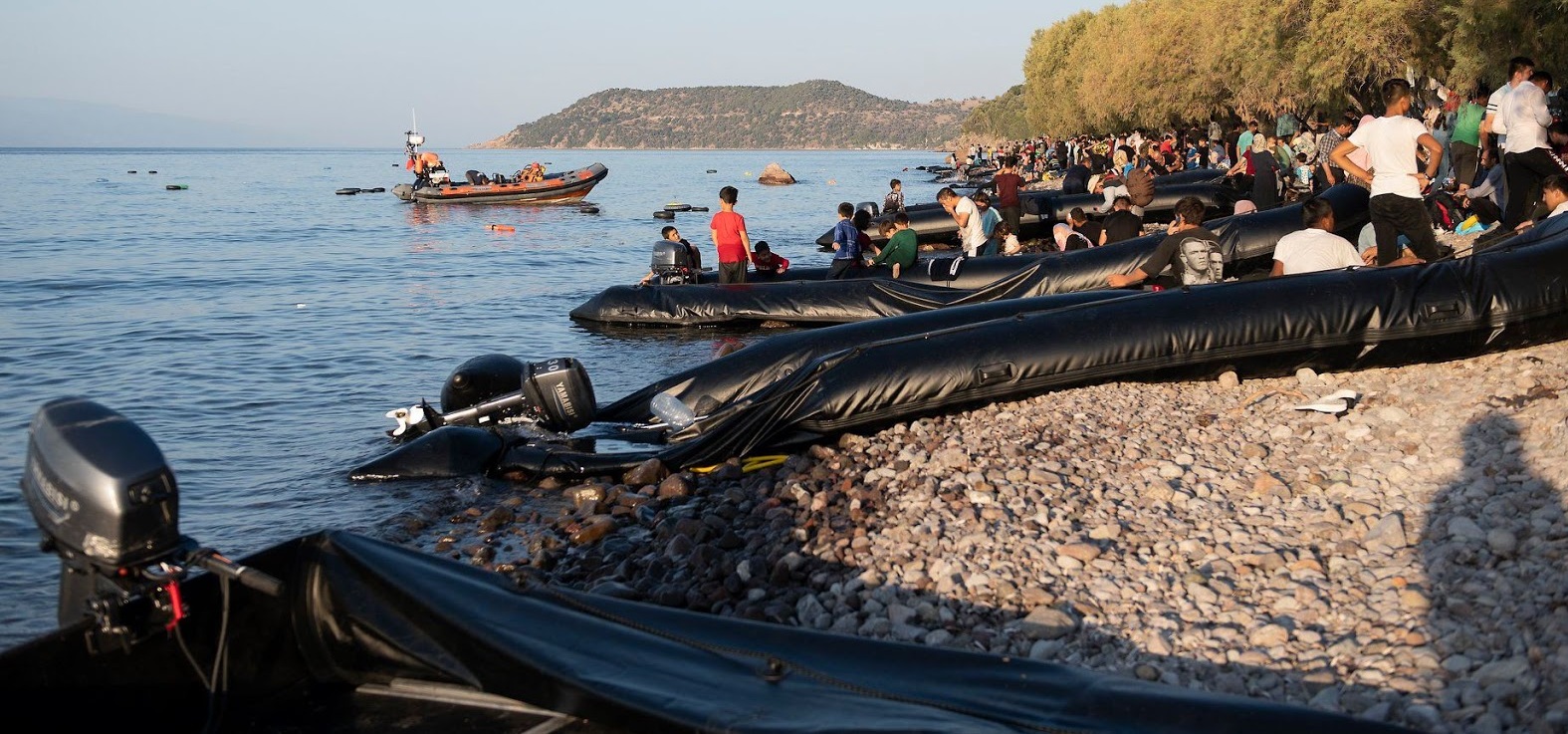 Χώρα υπό πολιορκία: 2.173 αλλοδαποί αποβιβάστηκαν στα νησιά μέσα σε 23 ημέρες – 100.000 το 2019