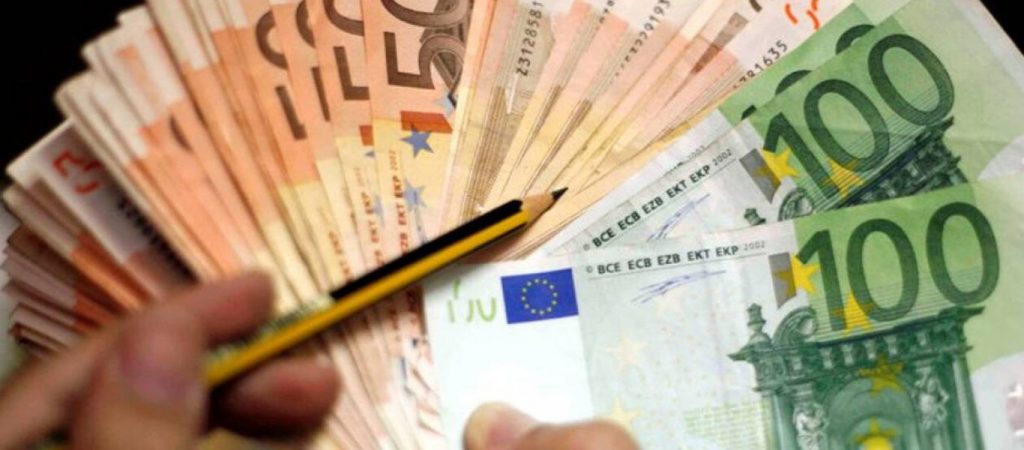 Που «κολλάει» η νέα αύξηση του κατώτατου μισθού;