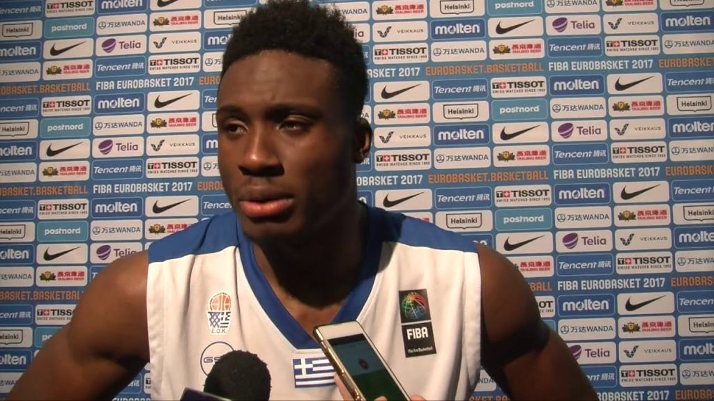 Θανάσης Αντετοκούνμπο: «Ο Γιάννης θα τα πάει περίφημα ως πατέρας – Αυτή είναι η μεγαλύτερή του κατάκτηση» (βίντεο)